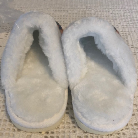 New unworn Yu-Gi-Oh! slippers Sz 1 - Picture 2 of 6